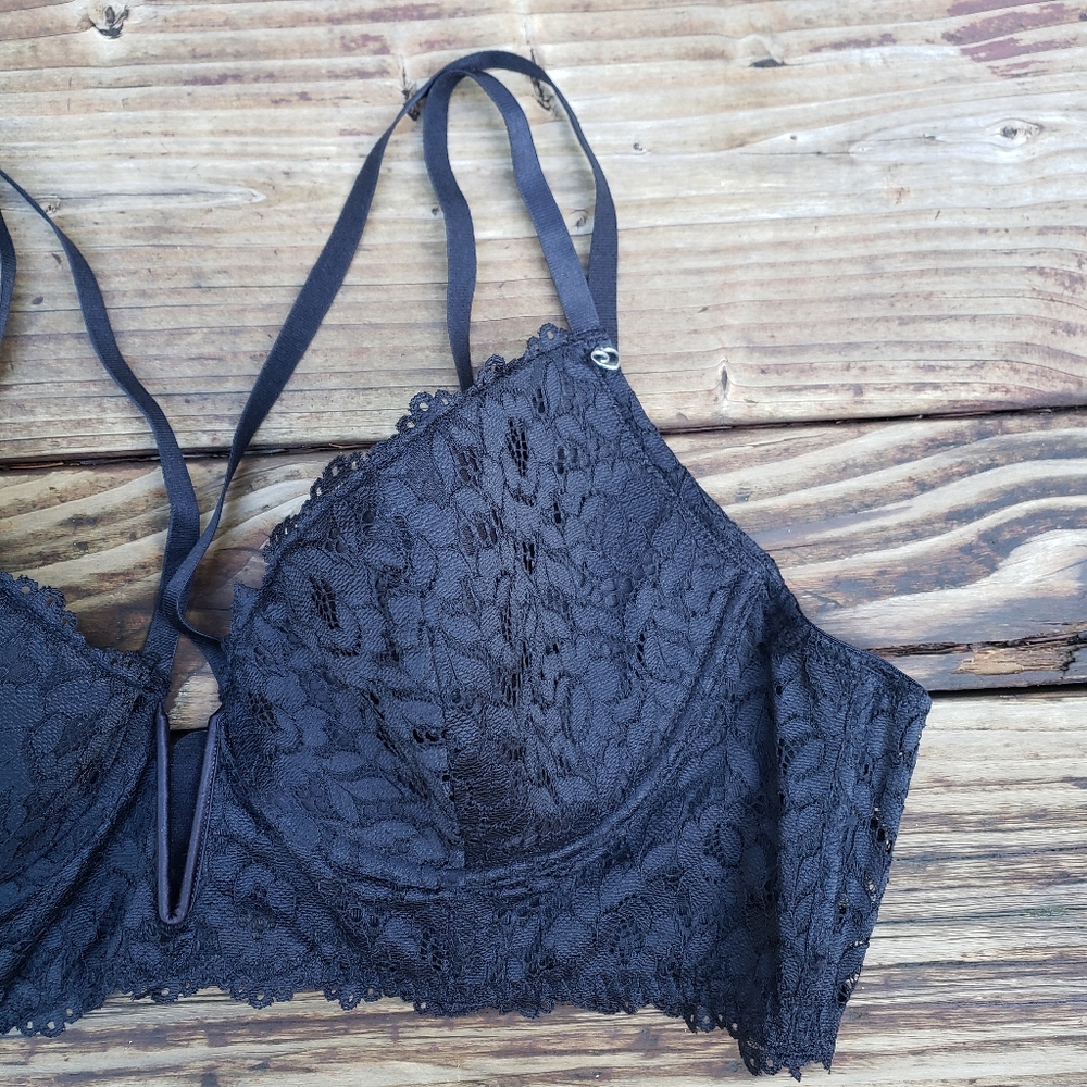 Love Honey Lingerie Black Lace Bra With Underwire and Unique Straps - 5X/6X - Picture 2 of 12
